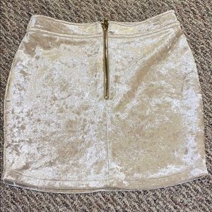 Velvet white skirt